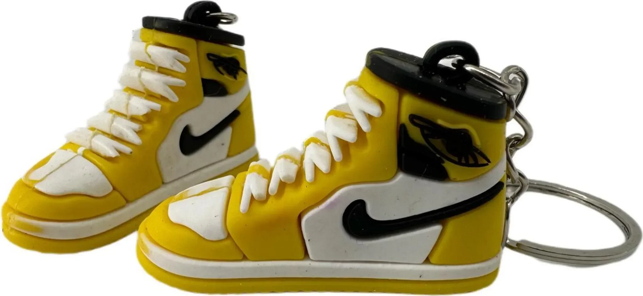 Schlüsselanhänger Mini – Sneaker „Nike Style“ Gelb | Silikon Anhänger für Schlüsselbund, Handyhülle & Rucksack