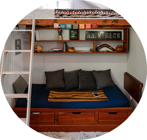 Kinder mit Geschenken